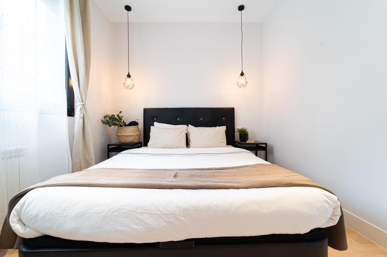 Edsam Madrid Apartments Black ภายนอก รูปภาพ